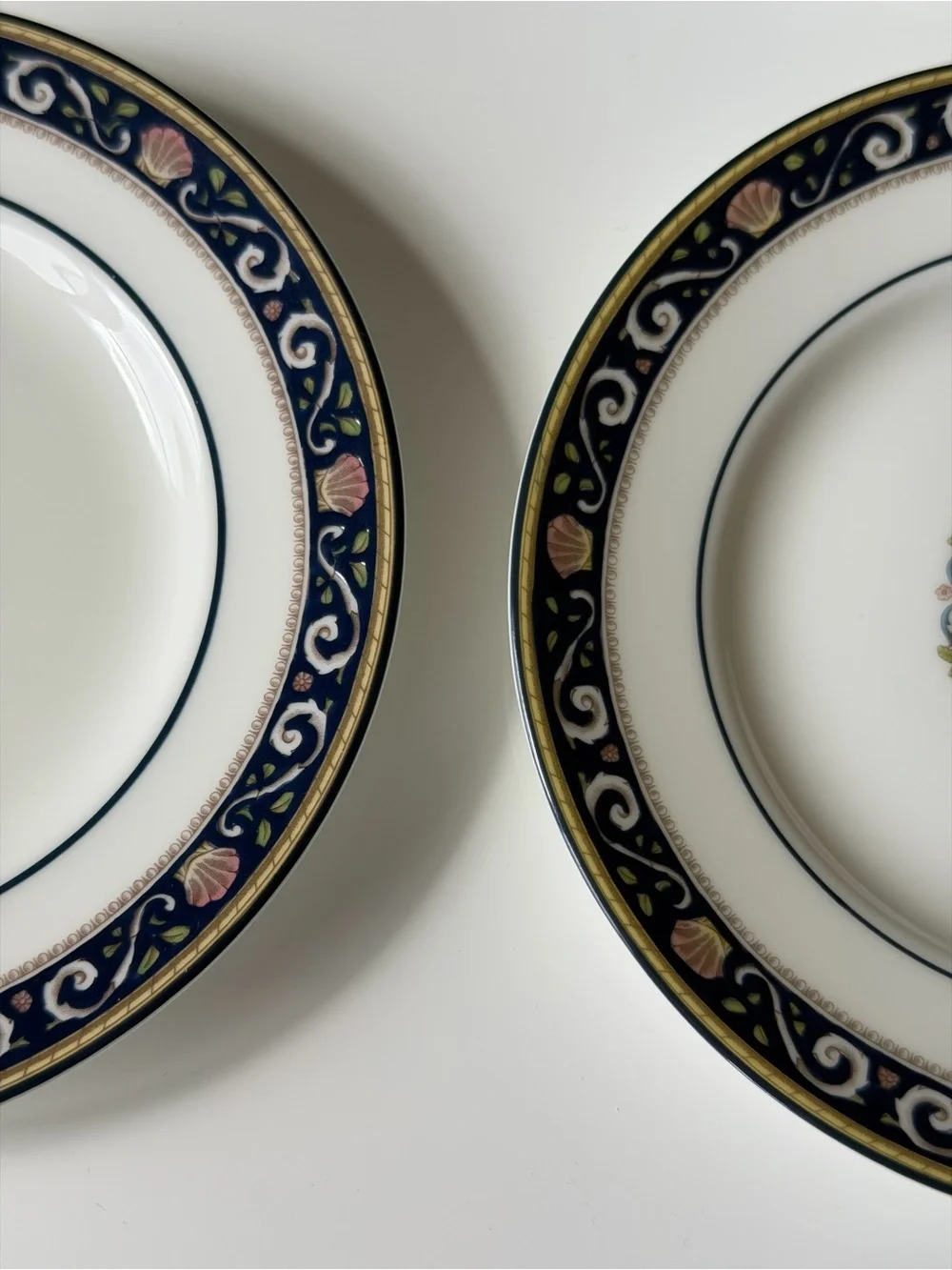 Wedgwood England Runnymede 6” Bread & Butter Plates Dark Blue - Set Of 4